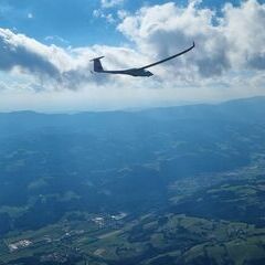 Flugwegposition um 15:15:54: Aufgenommen in der Nähe von Gemeinde Bad St. Leonhard im Lavanttal, Österreich in 2268 Meter